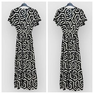 MADE IN ITALY Elegant Black and White Geometric Dress